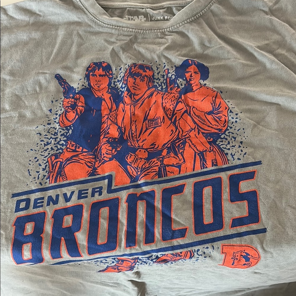 Denver Broncos Graphic T-Shirt